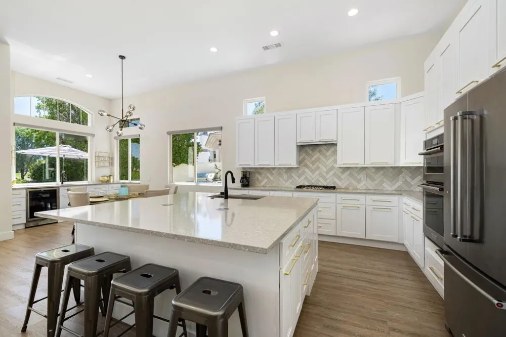 71 Via Las Flores Rancho Mirage, CA 92270