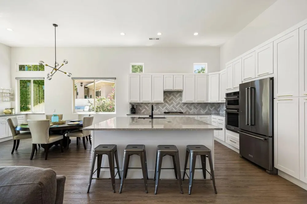 71 Via Las Flores Rancho Mirage, CA 92270