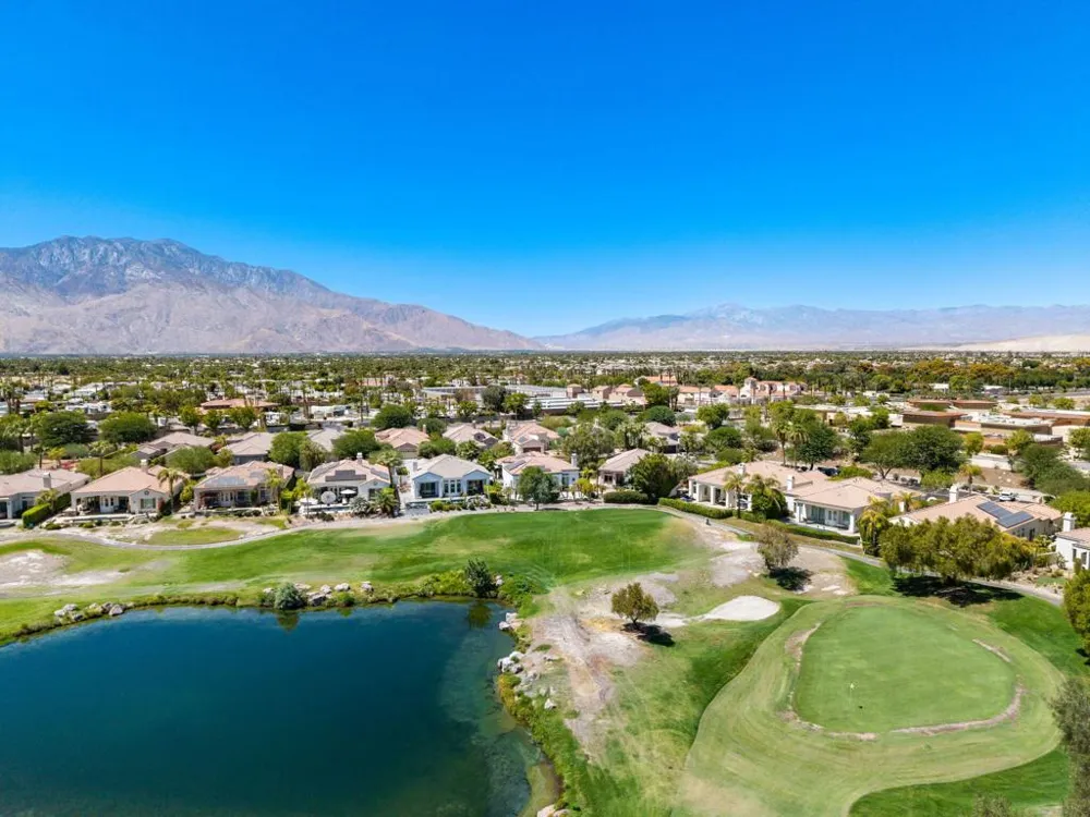 71 Via Las Flores Rancho Mirage, CA 92270