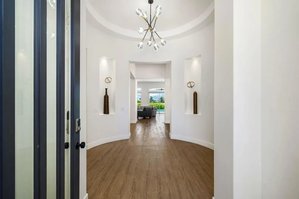 71 Via Las Flores Rancho Mirage, CA 92270