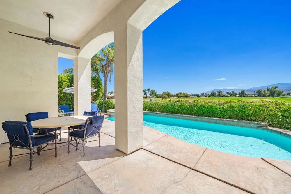 71 Via Las Flores Rancho Mirage, CA 92270