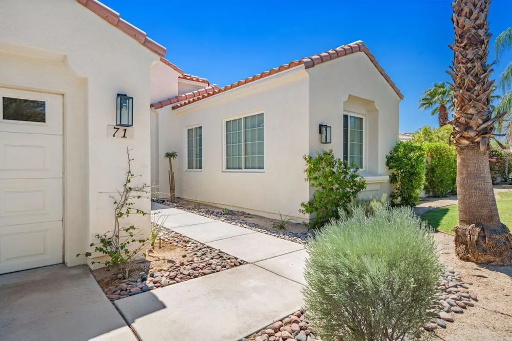 71 Via Las Flores Rancho Mirage, CA 92270