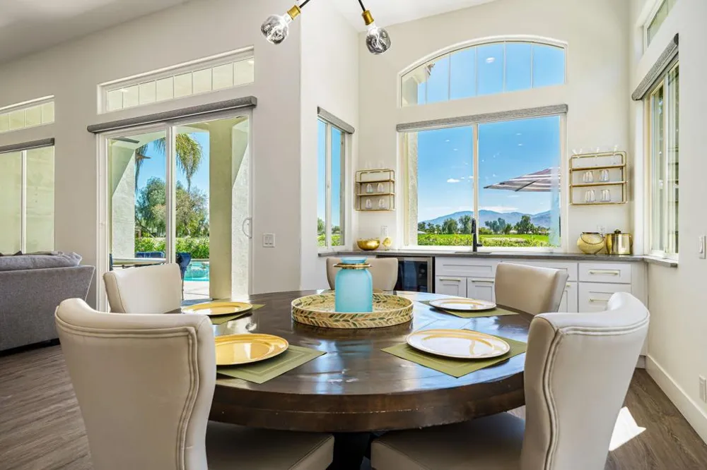 71 Via Las Flores Rancho Mirage, CA 92270