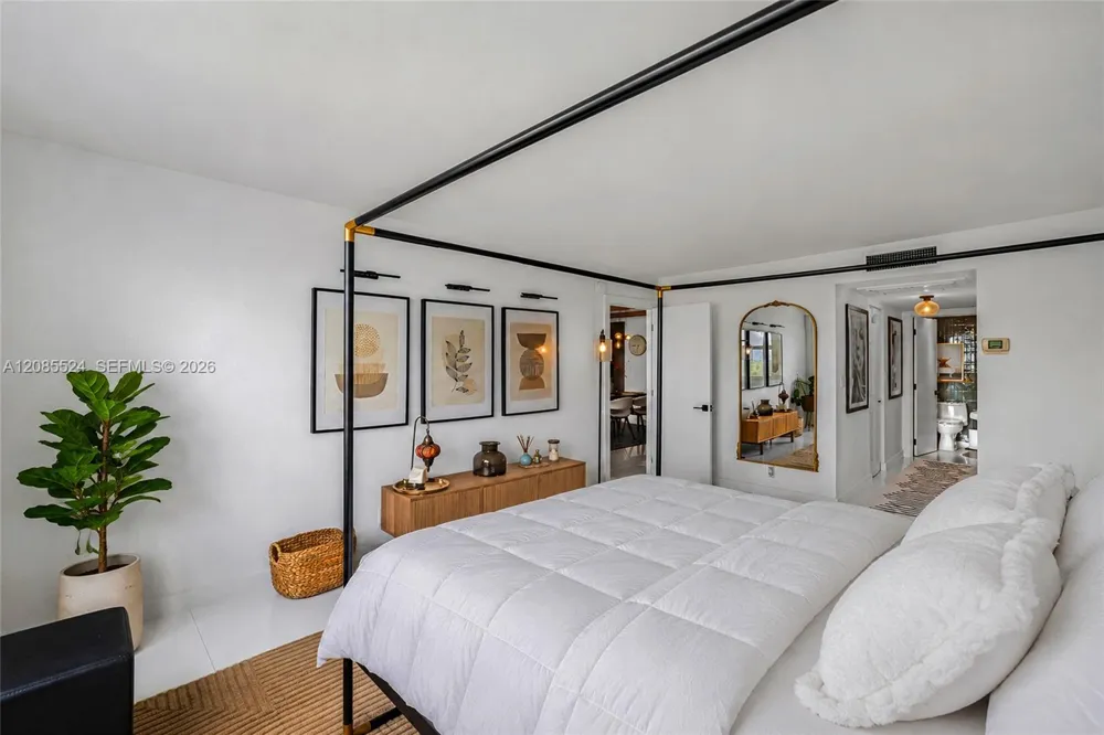 6770 Indian Creek Dr #11E Miami Beach, FL 33141