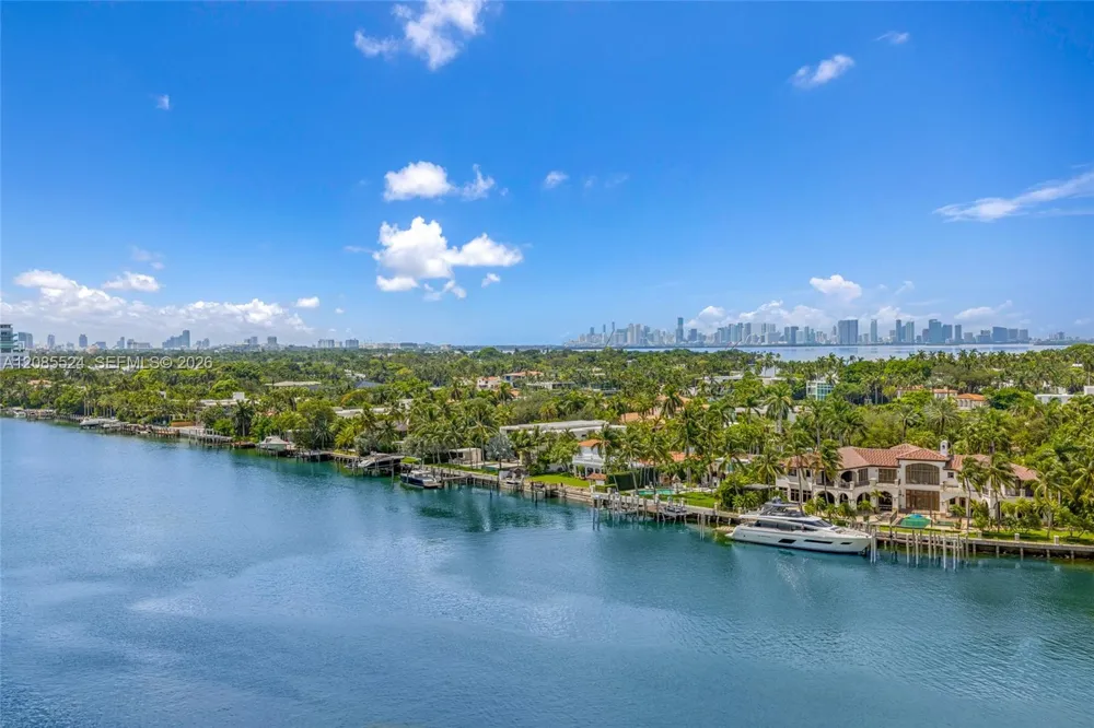 6770 Indian Creek Dr #11E Miami Beach, FL 33141