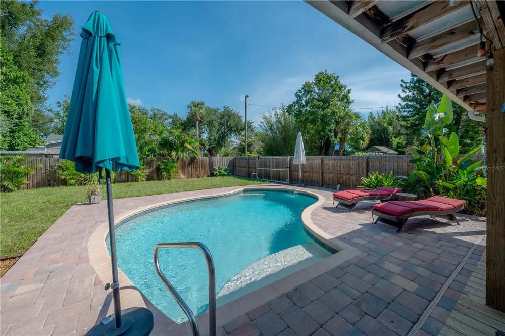 203 W FRIERSON AVENUE Tampa, FL 33603