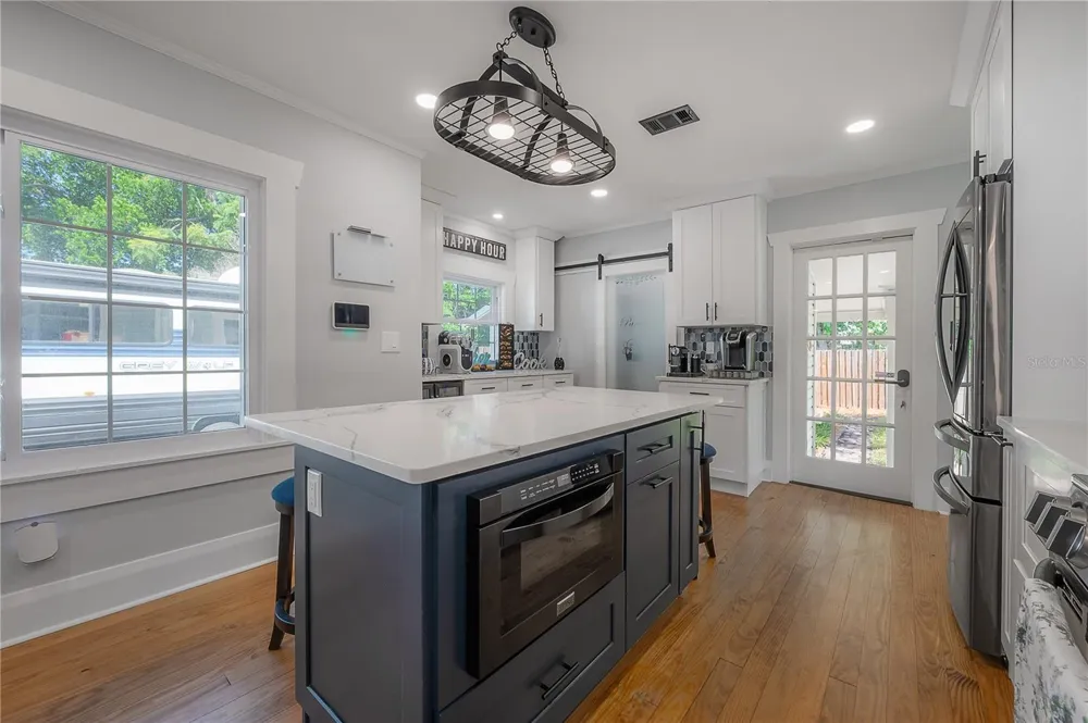 203 W FRIERSON AVENUE Tampa, FL 33603