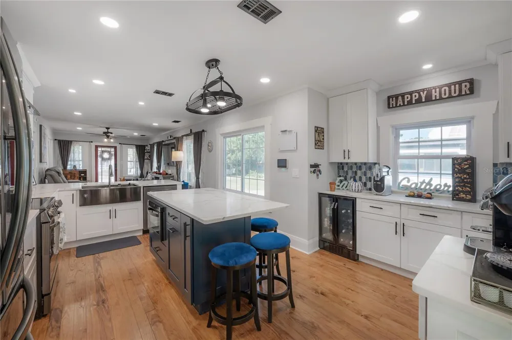 203 W FRIERSON AVENUE Tampa, FL 33603