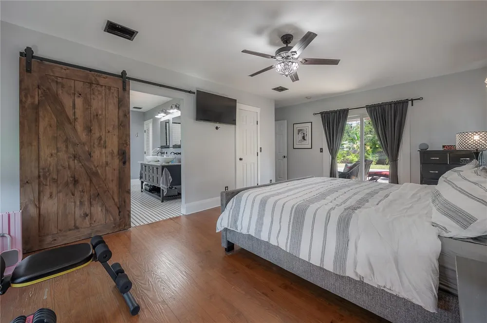 203 W FRIERSON AVENUE Tampa, FL 33603