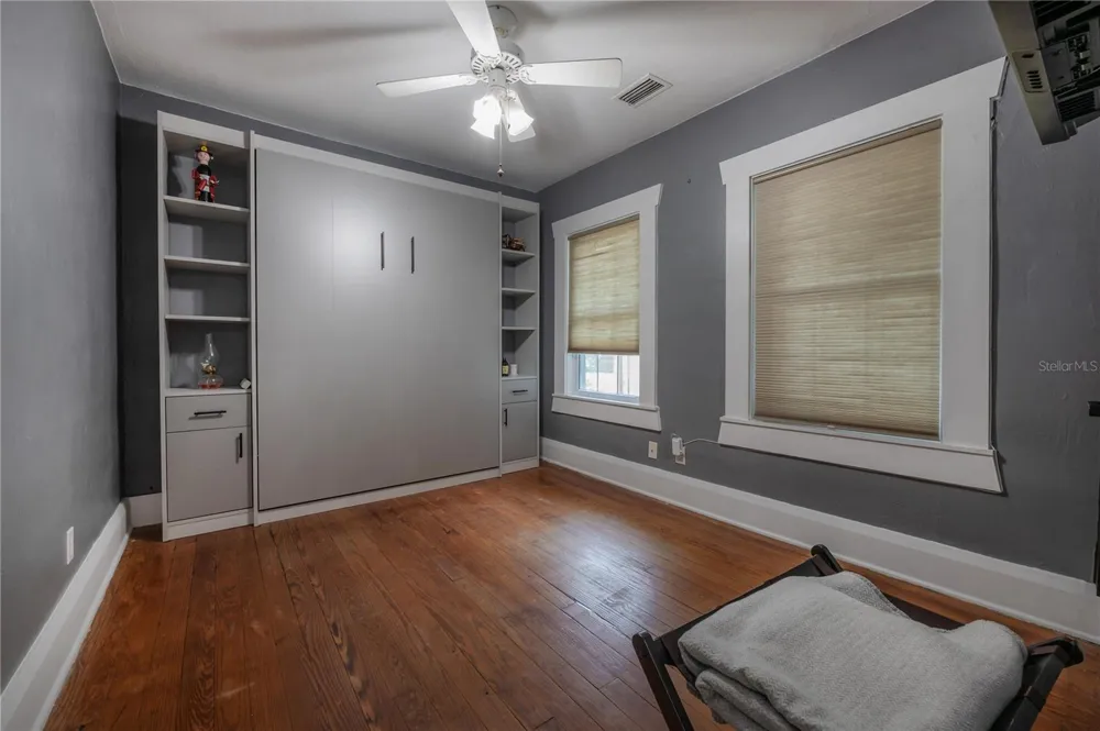 203 W FRIERSON AVENUE Tampa, FL 33603