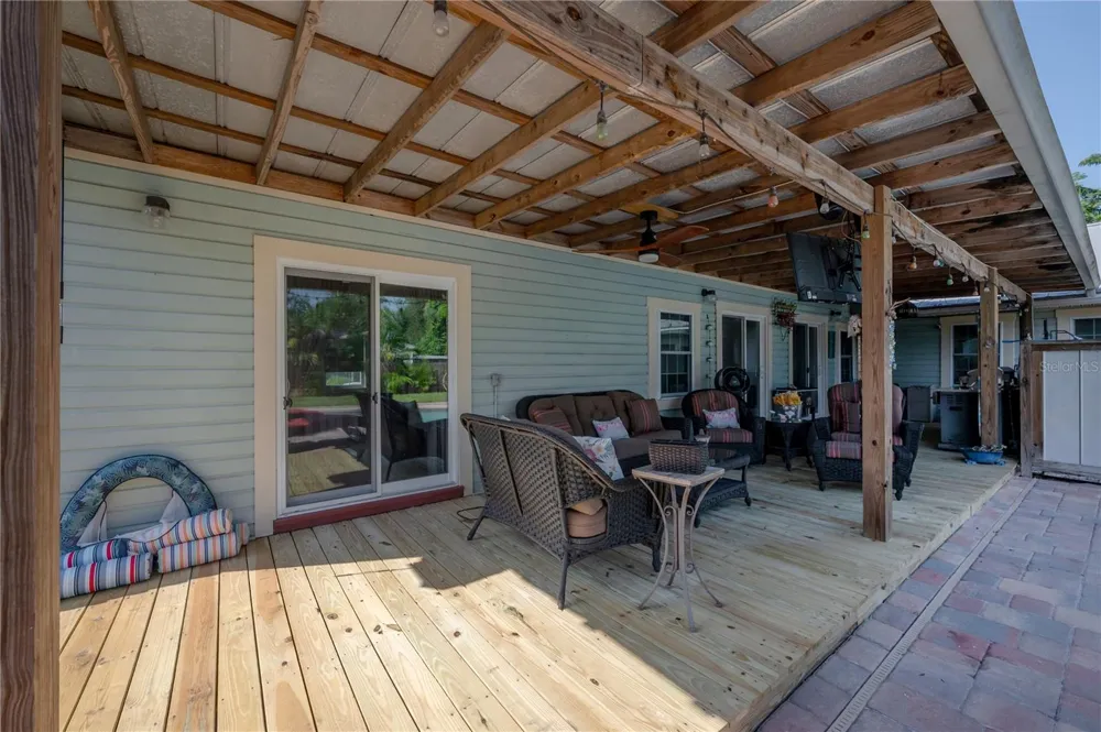 203 W FRIERSON AVENUE Tampa, FL 33603