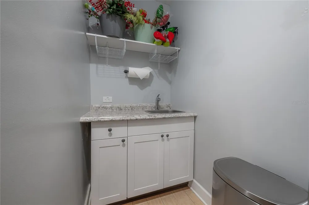 203 W FRIERSON AVENUE Tampa, FL 33603