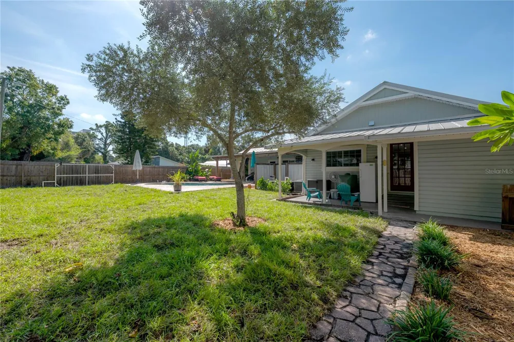 203 W FRIERSON AVENUE Tampa, FL 33603
