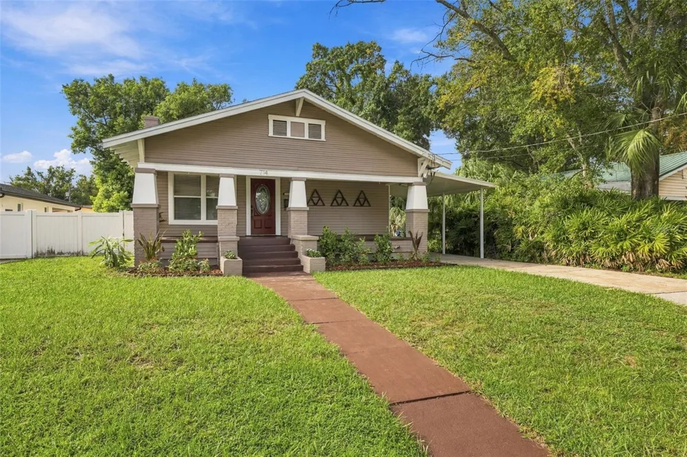 714 W PENINSULAR STREET Tampa, FL 33603