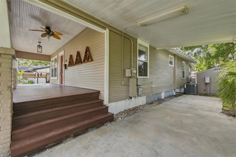 714 W PENINSULAR STREET Tampa, FL 33603