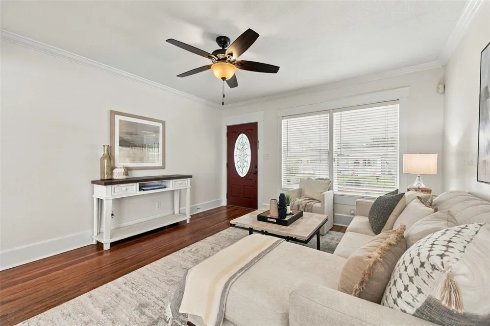 714 W PENINSULAR STREET Tampa, FL 33603