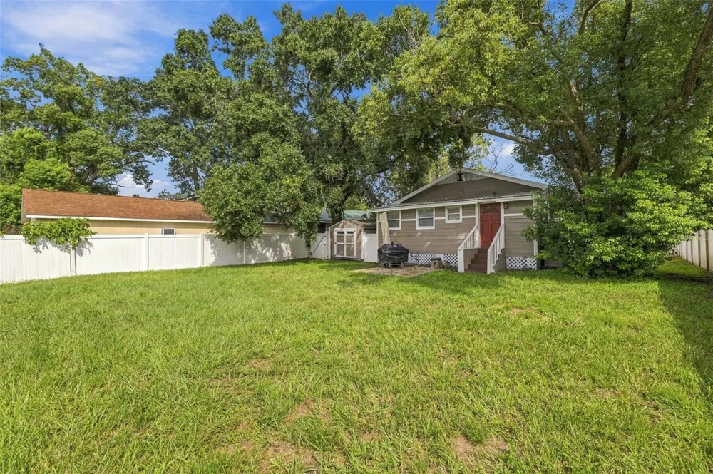 714 W PENINSULAR STREET Tampa, FL 33603