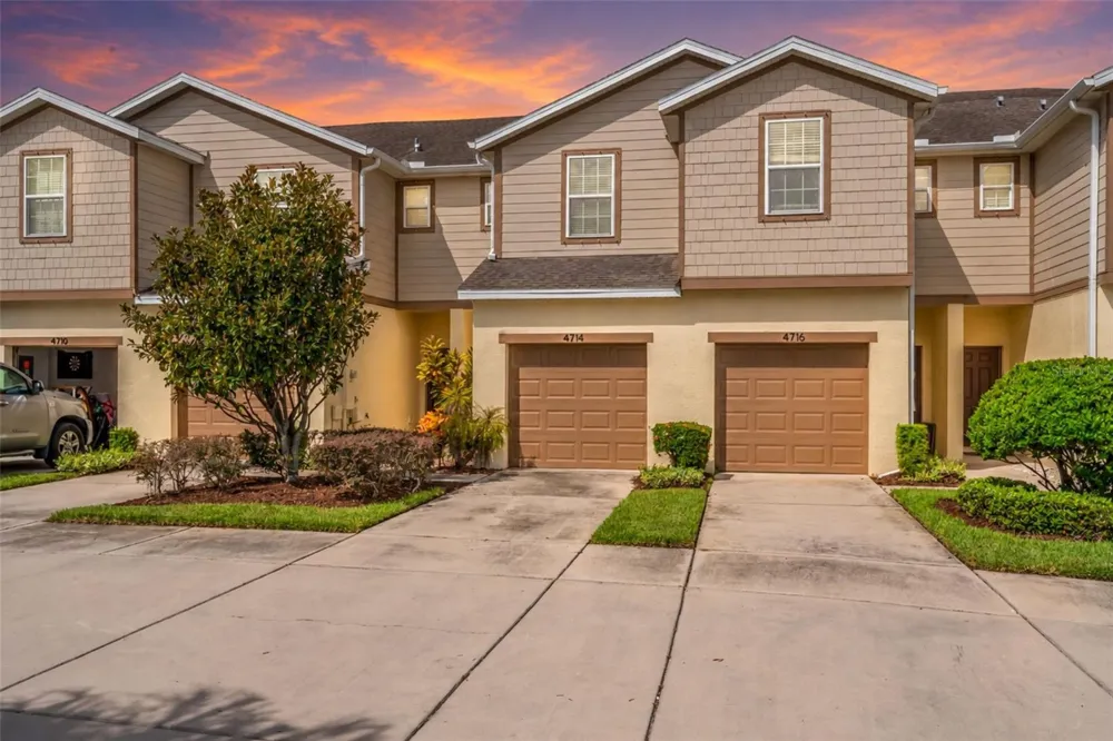 4714 WHITE SANDERLING COURT Tampa, FL 33619