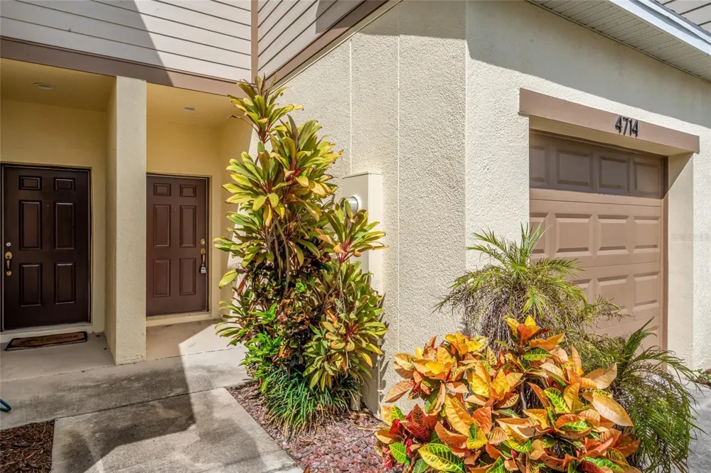 4714 WHITE SANDERLING COURT Tampa, FL 33619