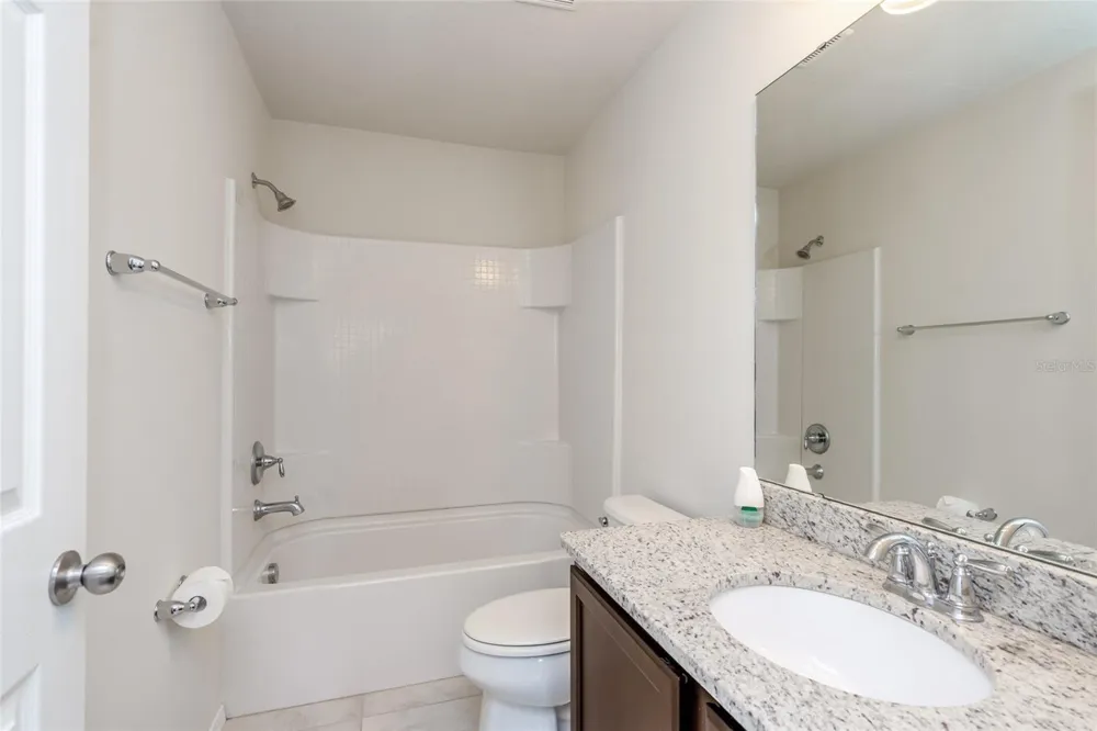 4714 WHITE SANDERLING COURT Tampa, FL 33619
