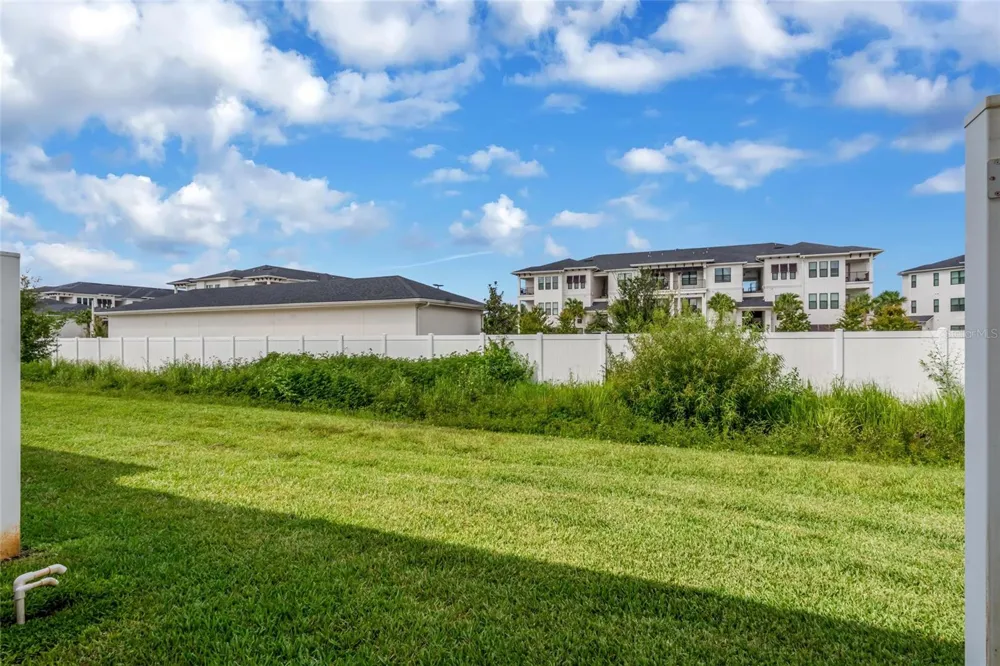 4714 WHITE SANDERLING COURT Tampa, FL 33619