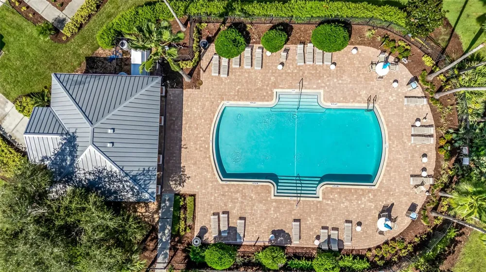 4714 WHITE SANDERLING COURT Tampa, FL 33619