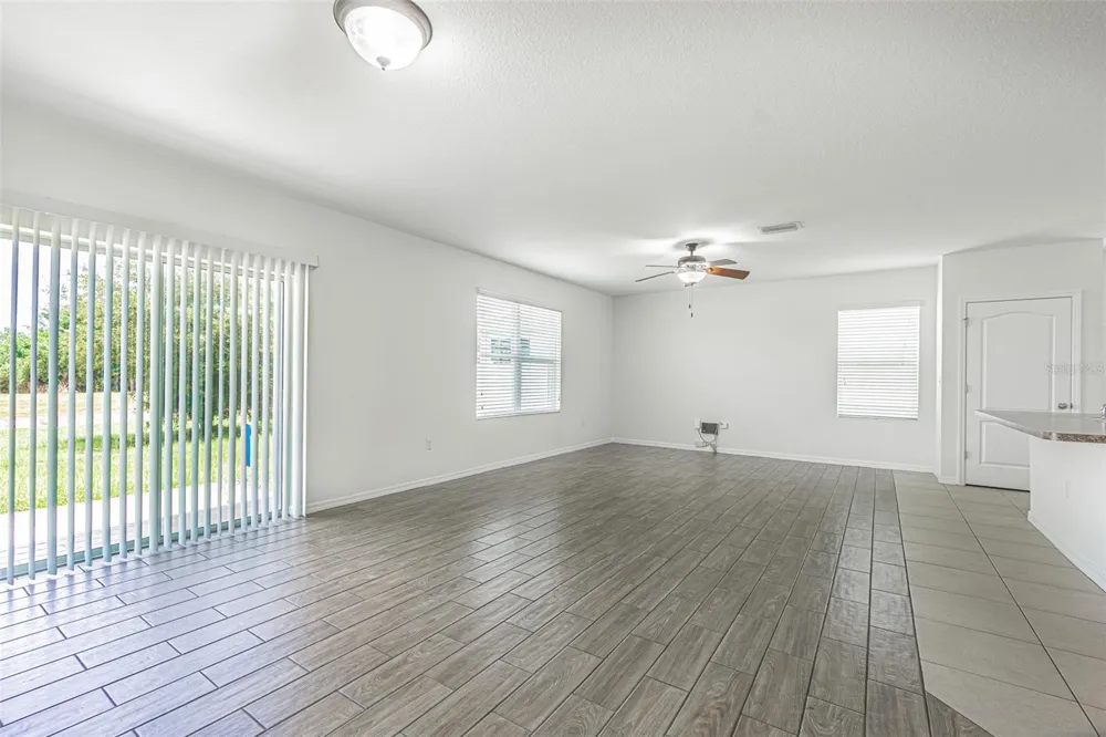 10536 WHISPERING HAMMOCK DRIVE Riverview, FL 33578