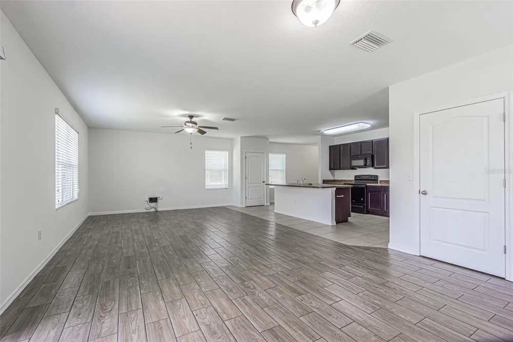 10536 WHISPERING HAMMOCK DRIVE Riverview, FL 33578