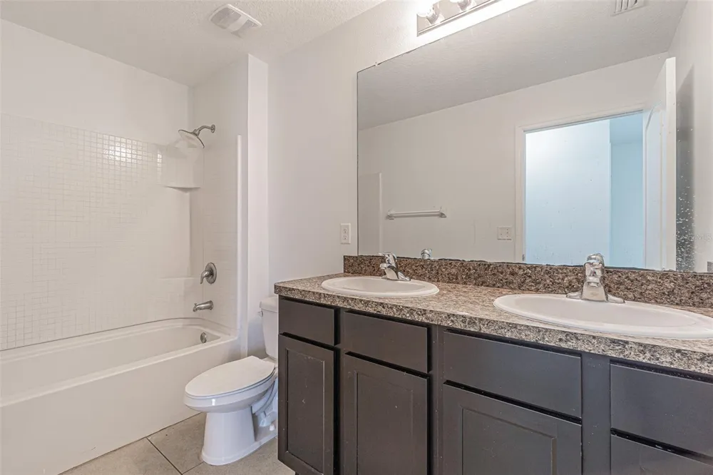 10536 WHISPERING HAMMOCK DRIVE Riverview, FL 33578