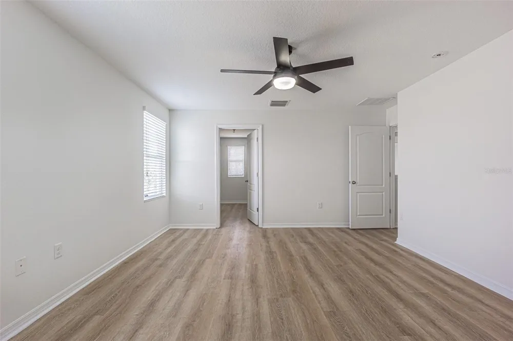 10536 WHISPERING HAMMOCK DRIVE Riverview, FL 33578
