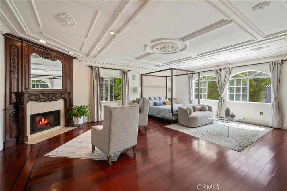 1619 6th Manhattan Beach, CA 90266