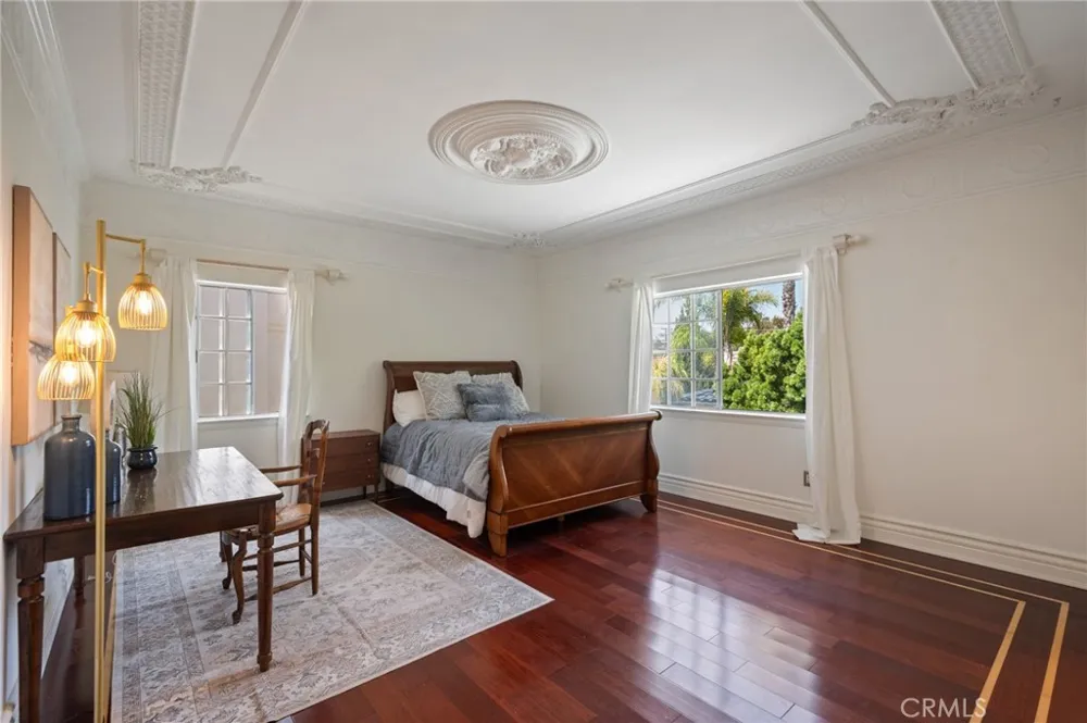 1619 6th Manhattan Beach, CA 90266