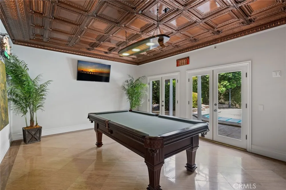 1619 6th Manhattan Beach, CA 90266
