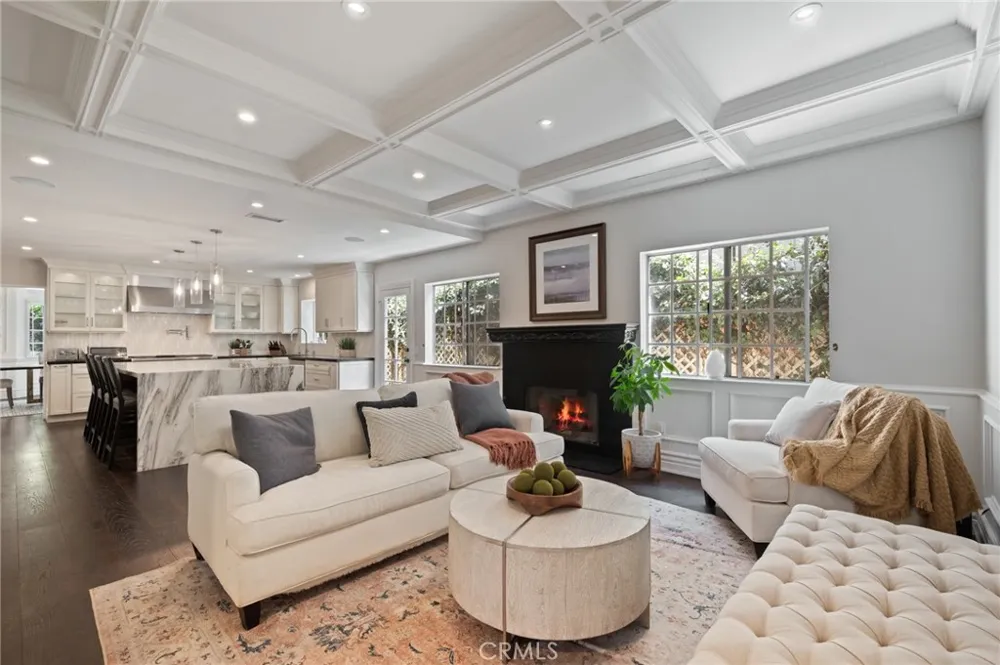 1619 6th Manhattan Beach, CA 90266