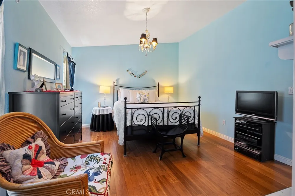 7271 Katella #101 Stanton, CA 90680
