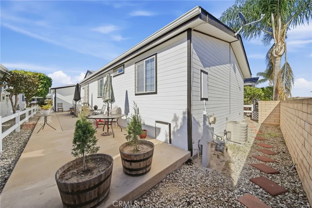 7271 Katella #101 Stanton, CA 90680