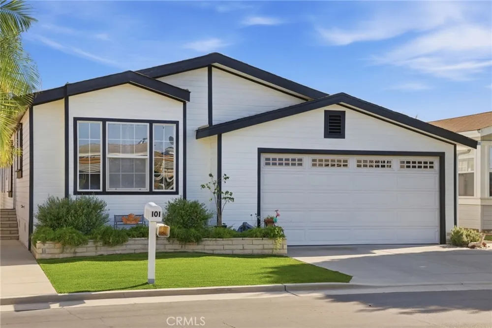 7271 Katella #101 Stanton, CA 90680