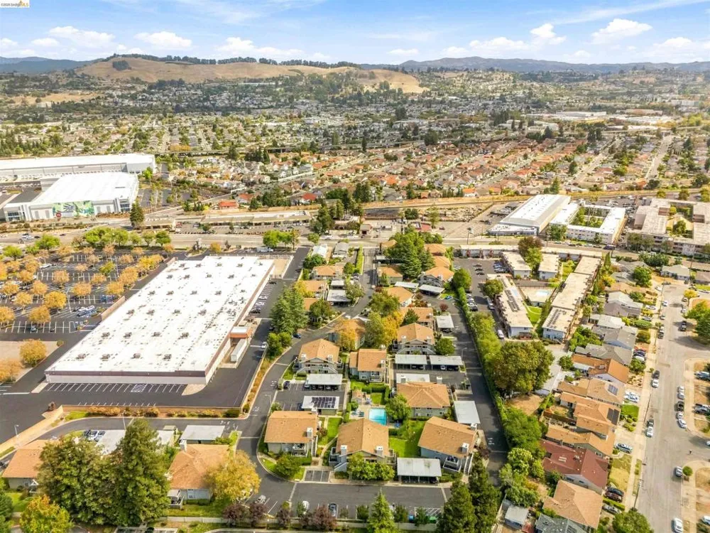 385 CALIENTE CIR San Leandro, CA 94578