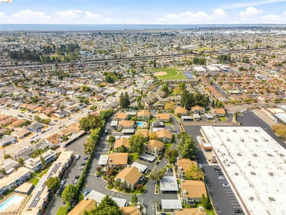 385 CALIENTE CIR San Leandro, CA 94578