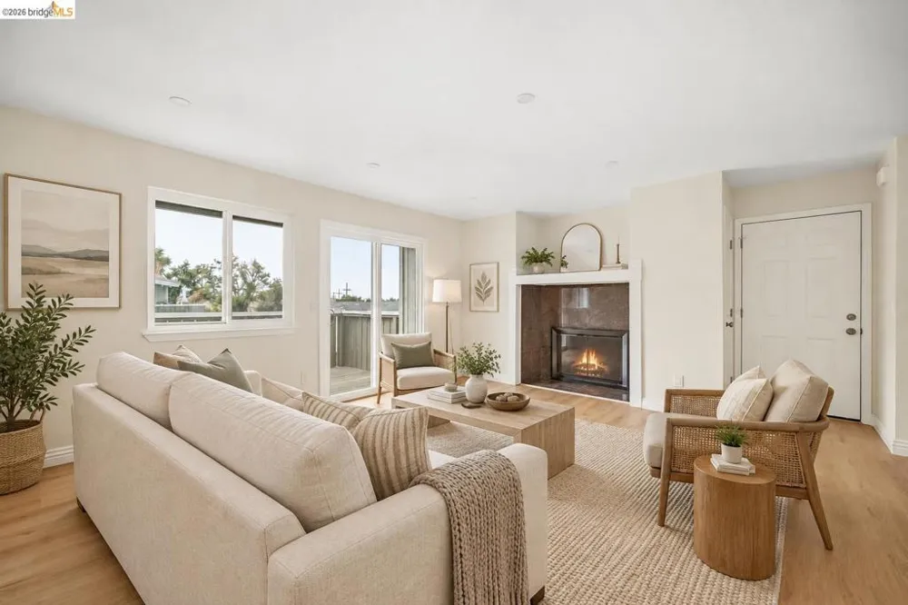 385 CALIENTE CIR San Leandro, CA 94578