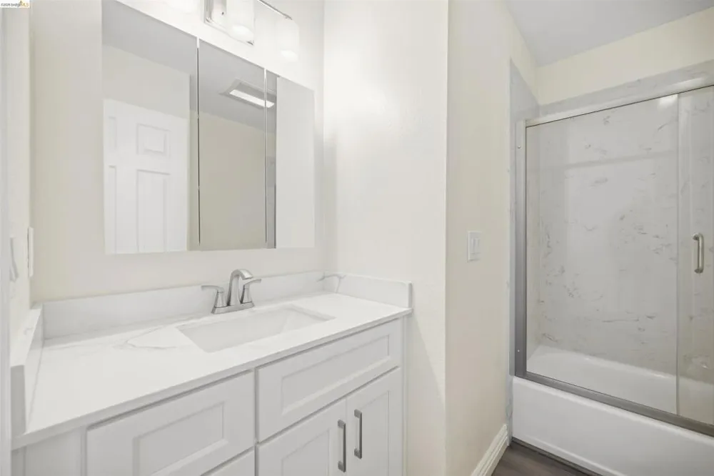 385 CALIENTE CIR San Leandro, CA 94578