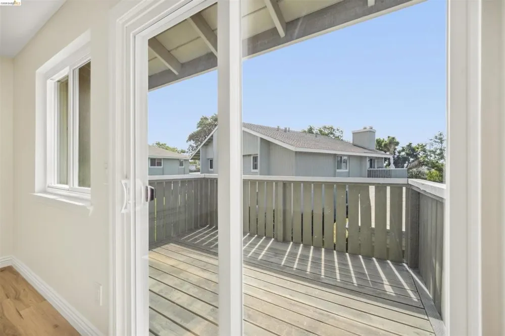 385 CALIENTE CIR San Leandro, CA 94578