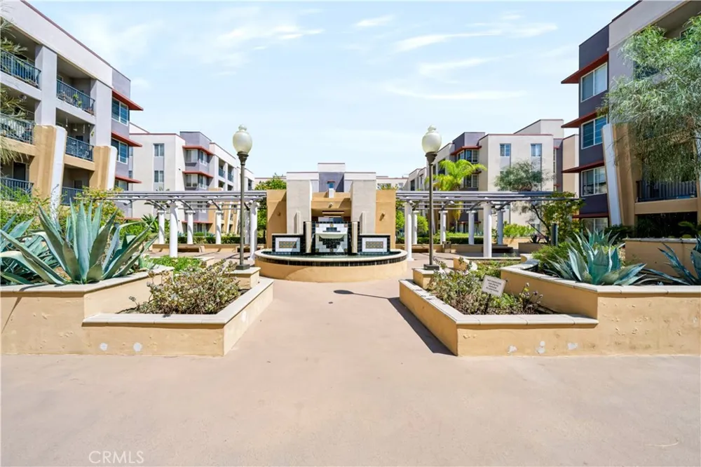360 W Avenue 26 Los Angeles, CA 90031