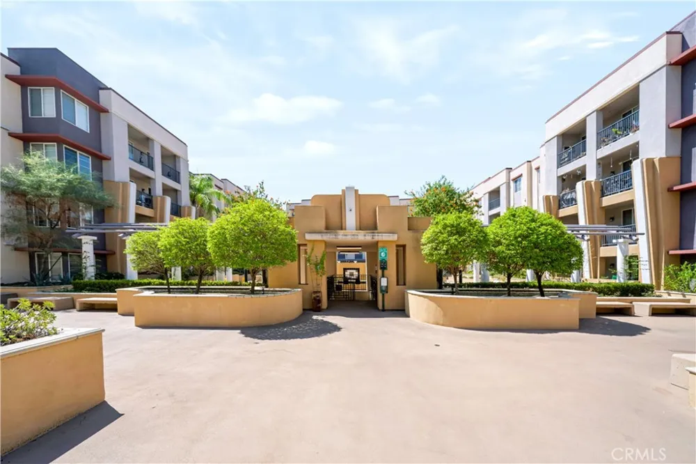 360 W Avenue 26 Los Angeles, CA 90031