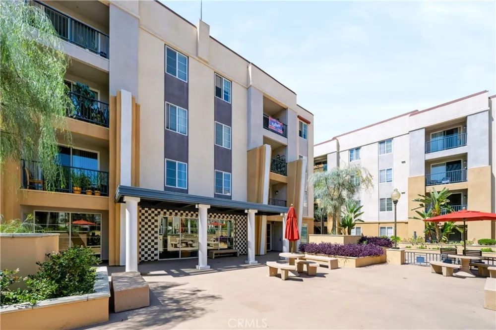 360 W Avenue 26 Los Angeles, CA 90031