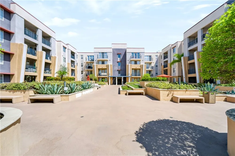360 W Avenue 26 Los Angeles, CA 90031