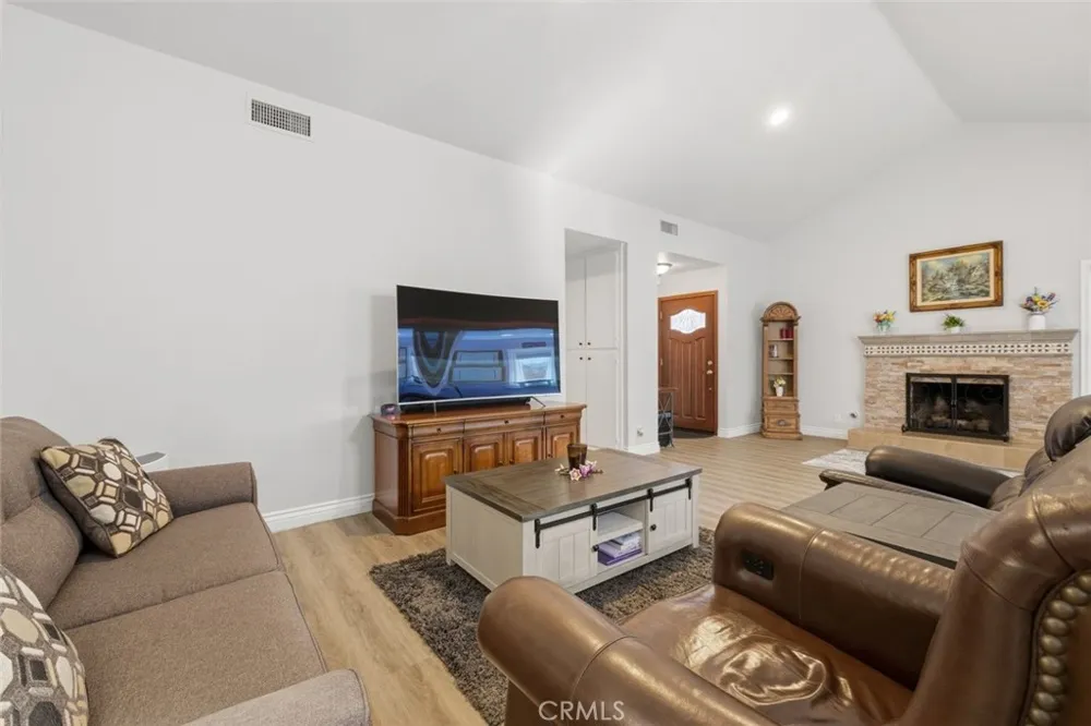 2277 Workman Simi Valley, CA 93063