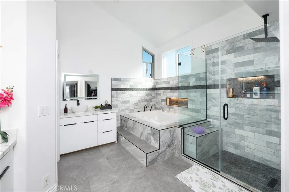 7652 Coolgrove Downey, CA 90240