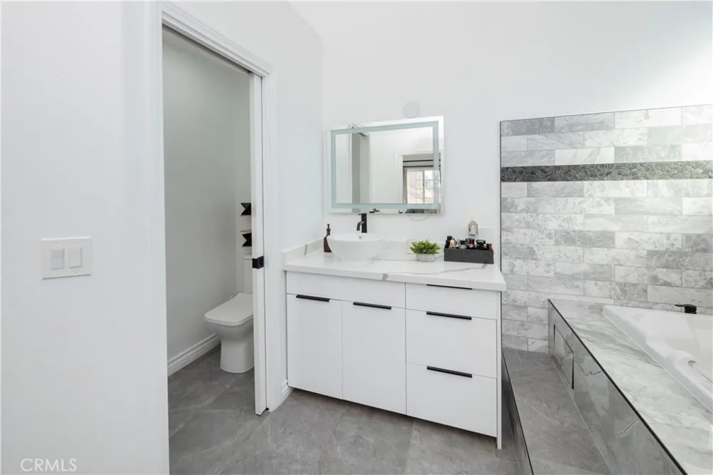 7652 Coolgrove Downey, CA 90240
