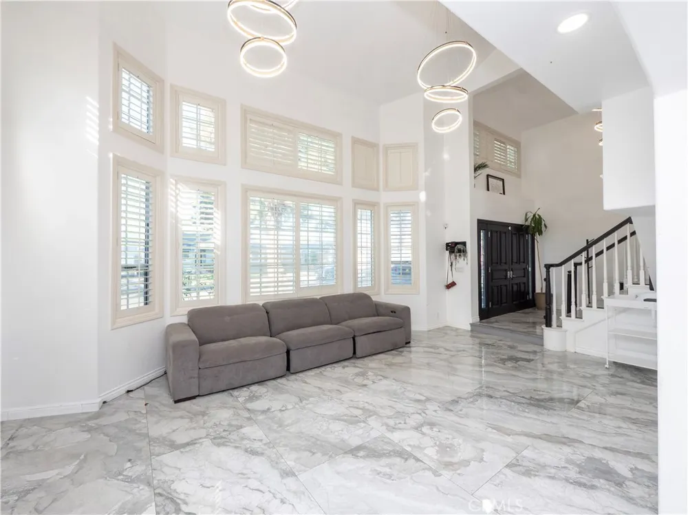 7652 Coolgrove Downey, CA 90240